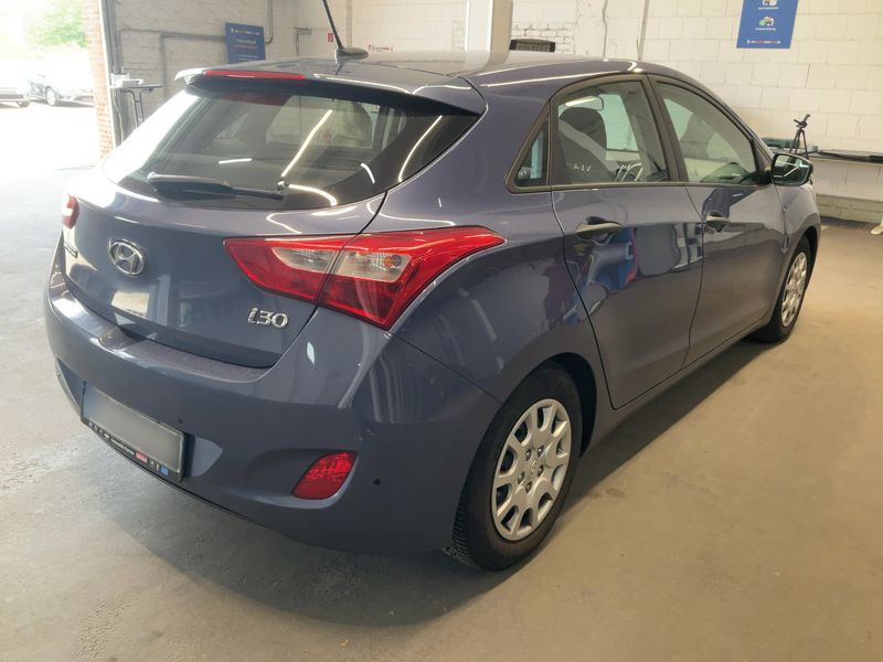 Hyundai i30 1.4 CRDi Classic — zdjęcie 6