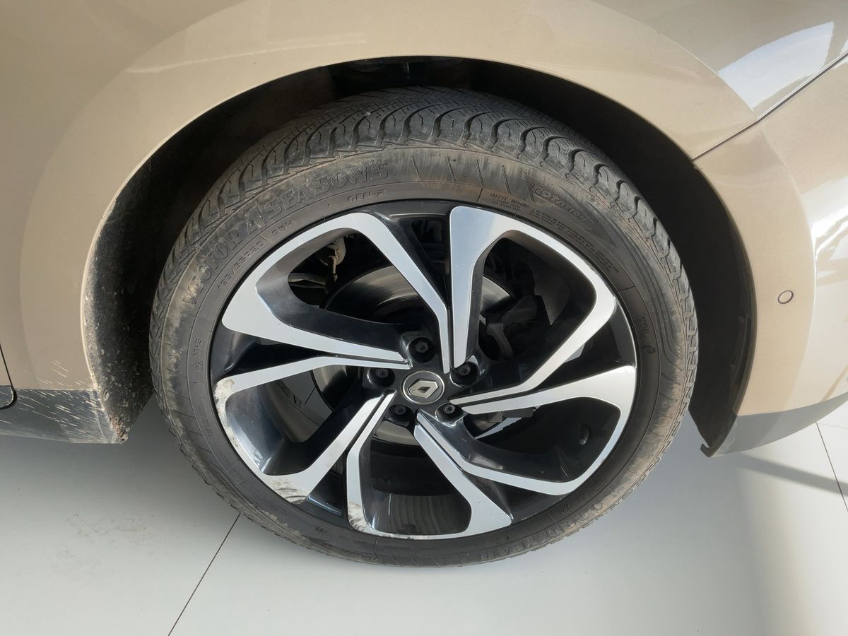 Renault Grand 2019 — photo 12
