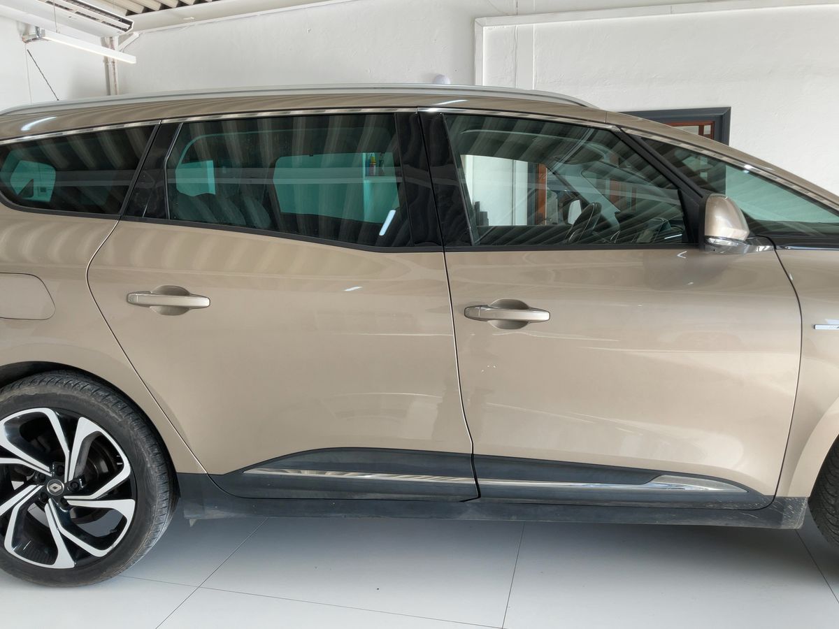 Renault Grand 2019 — photo 11
