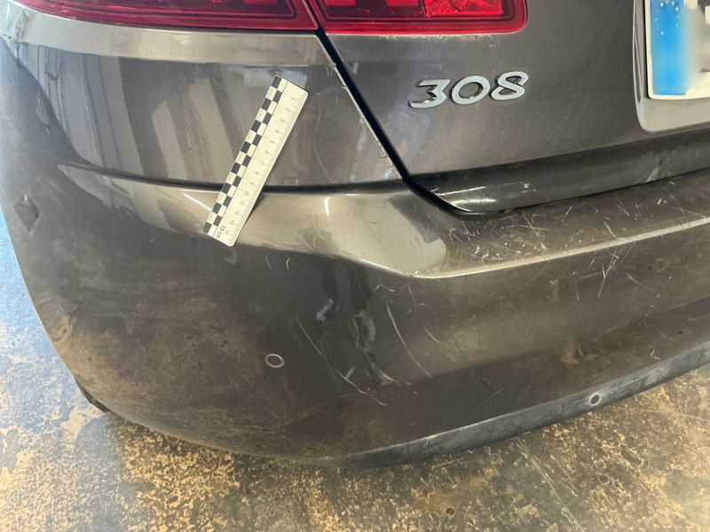 Peugeot 308 1.6 HDi Active 2015 – снимка 31
