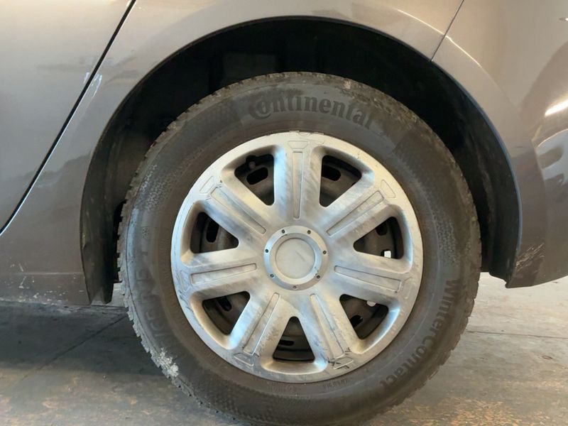 Peugeot 308 1.6 HDi Active 2015 – снимка 5