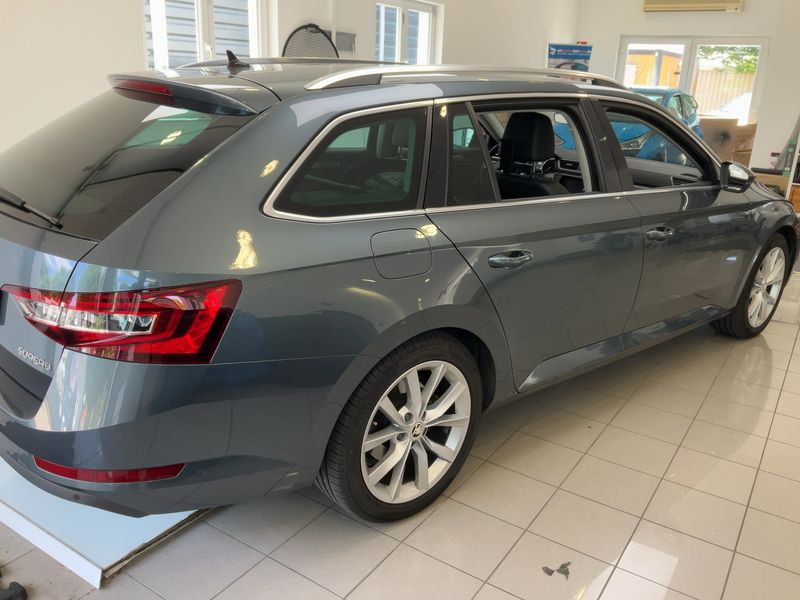 Skoda Superb 1.8 TSI Style — zdjęcie 6