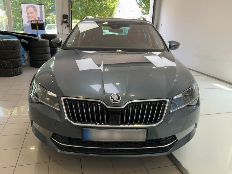 Skoda Superb 1.8 TSI Style — zdjęcie 9