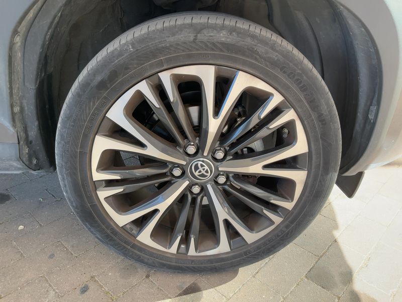 Toyota Yaris Cross 1.5 Hybrid 2WD Lounge 2021 – снимка 11