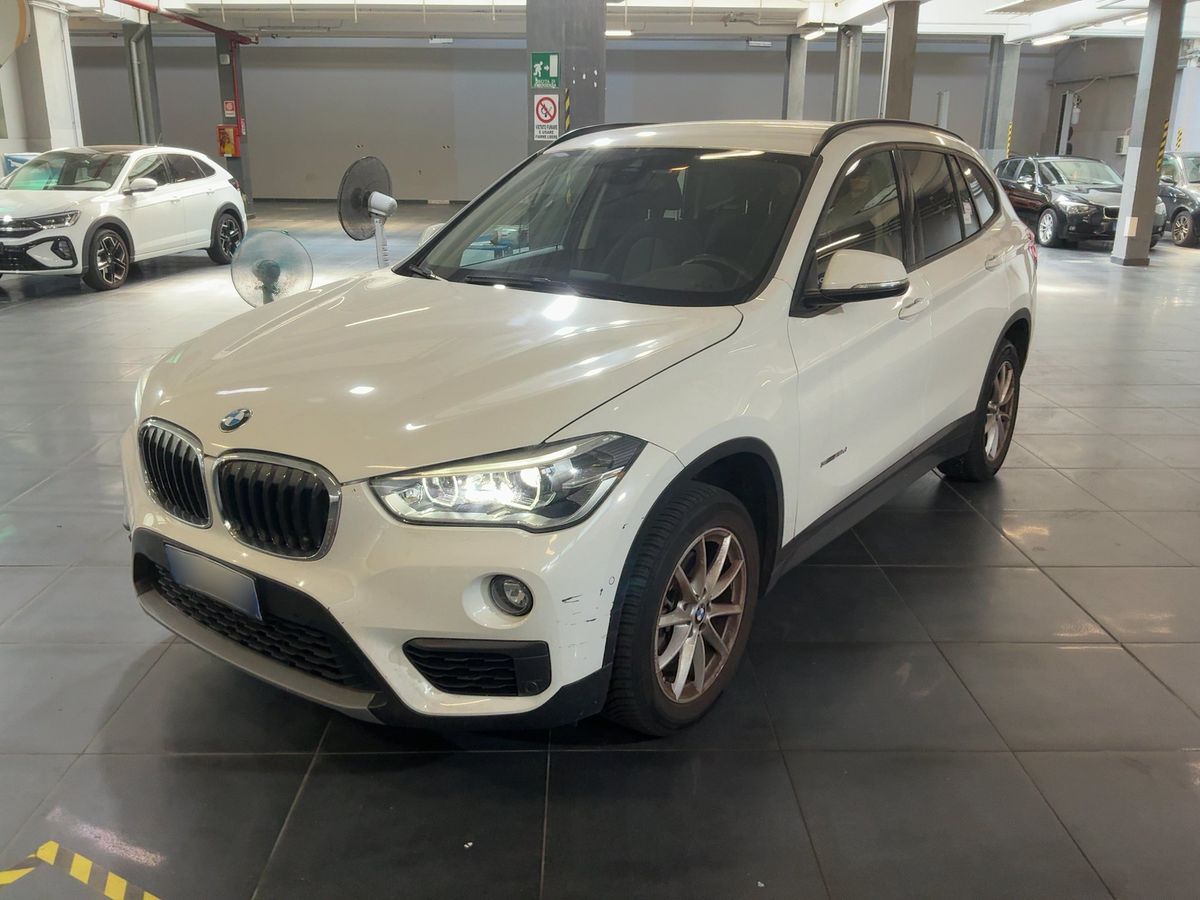 BMW X1 2018 — photo 1