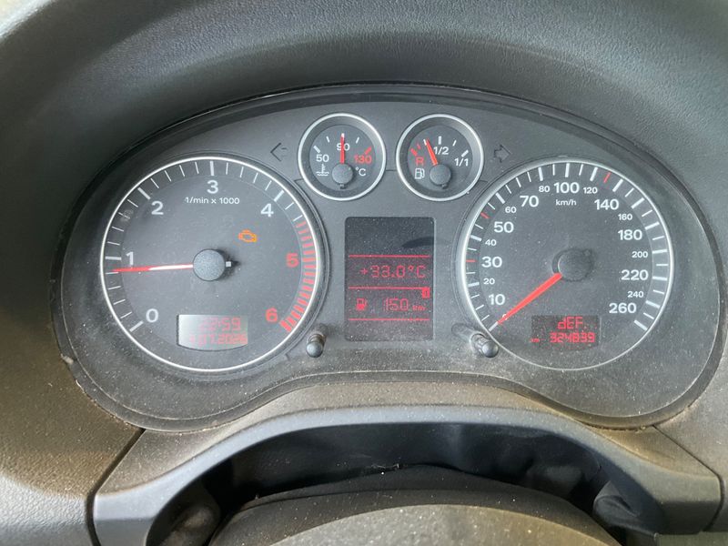 Audi A3 1.9 TDI Ambition — zdjęcie 4