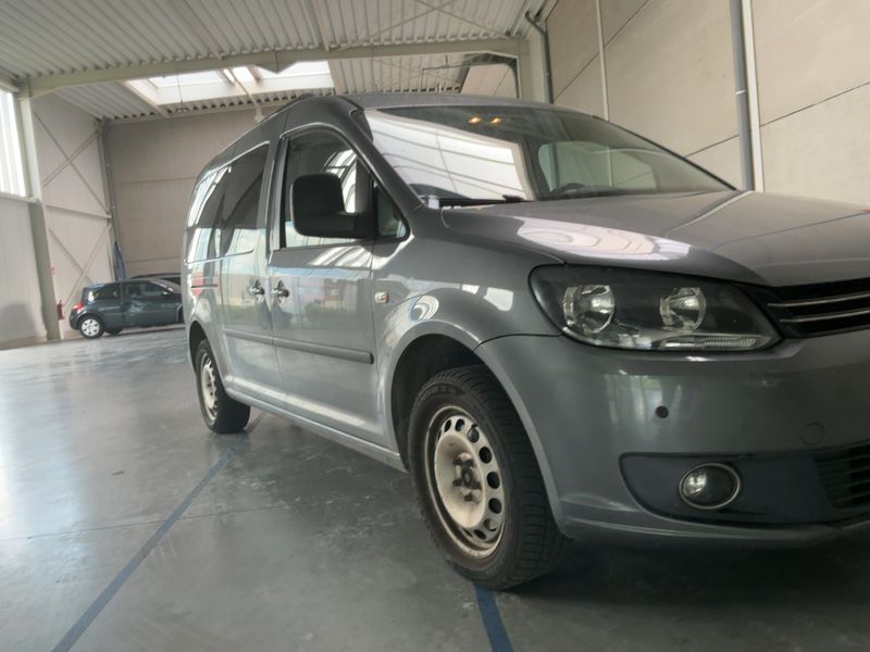 Volkswagen Caddy 2.0 TDI Maxi Comfortline 2014 – снимка 12
