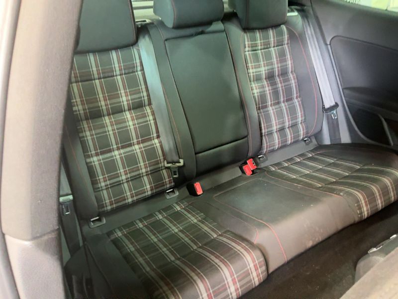 Volkswagen Golf VI 2.0 TSI GTI — zdjęcie 14