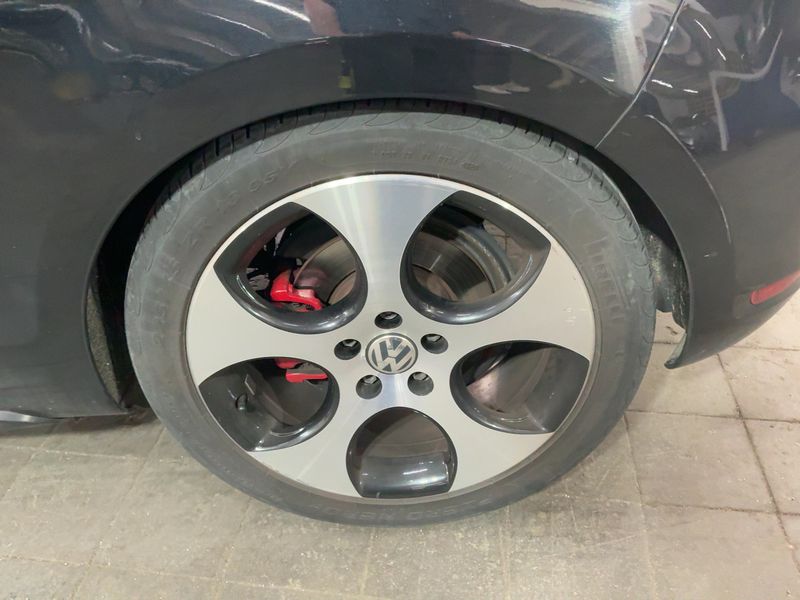 Volkswagen Golf VI 2.0 TSI GTI 2010 – снимка 5