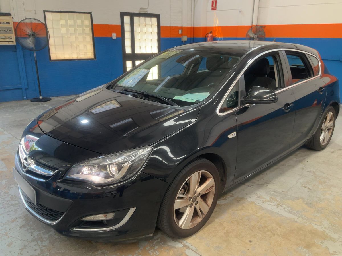Opel Astra 2013