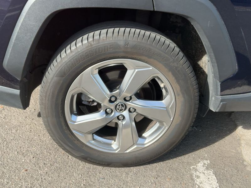 Toyota RAV 4 2.5 Hybrid 4x4 Luxury 2021 – снимка 9