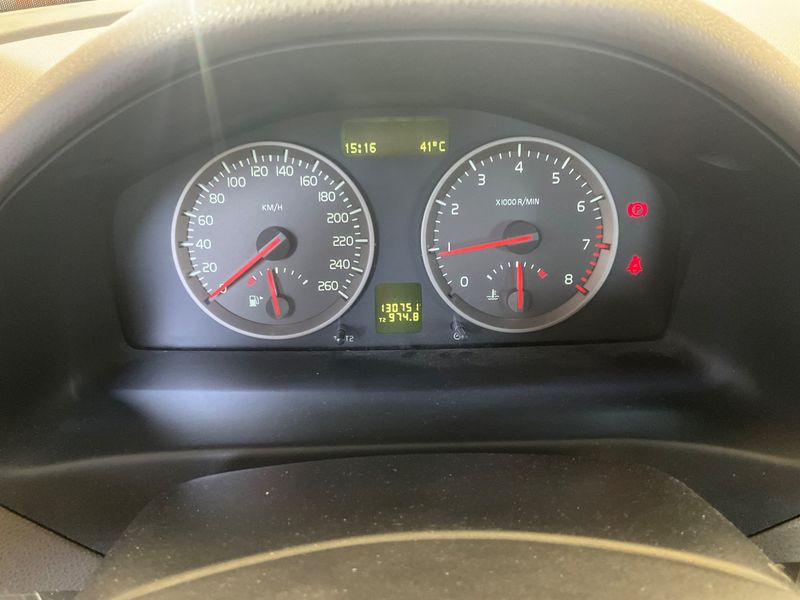 Volvo S40 1.6 Kinetic — zdjęcie 4