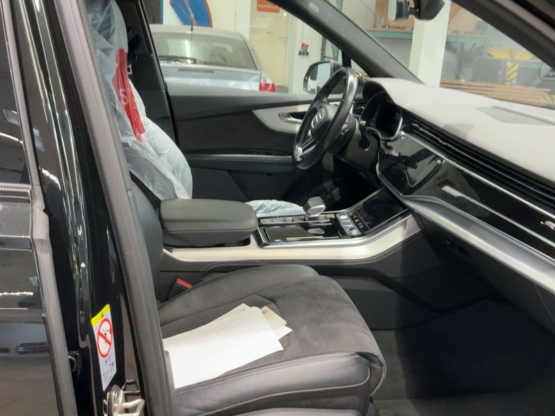Audi Q7 55 TFSI Mild-Hybrid quattro S line — zdjęcie 11