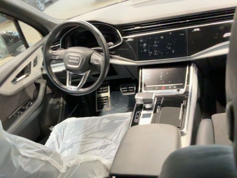 Audi Q7 55 TFSI Mild-Hybrid quattro S line — zdjęcie 12