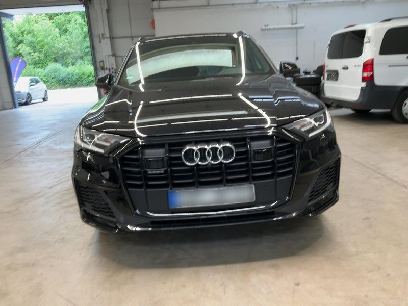 Audi Q7 55 TFSI Mild-Hybrid quattro S line — zdjęcie 9