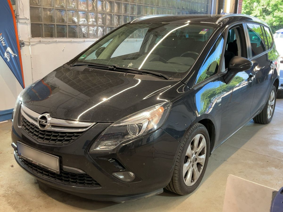 Opel Zafira 2016