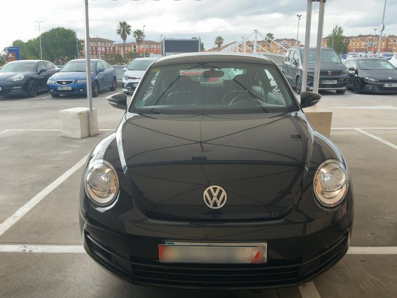 Volkswagen Beetle 2.0 TDI BlueMotion Tech — zdjęcie 9