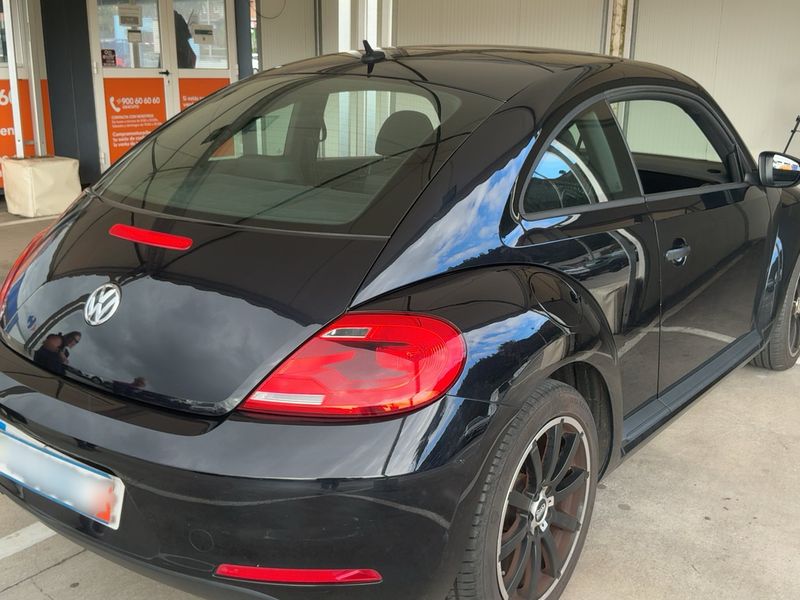 Volkswagen Beetle 2.0 TDI BlueMotion Tech — zdjęcie 6