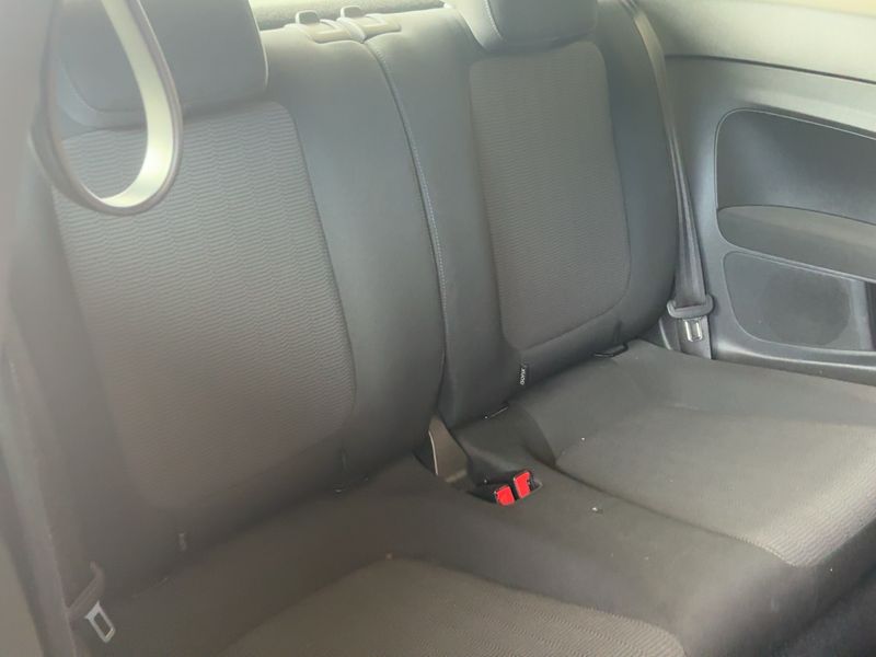 Volkswagen Beetle 2.0 TDI BlueMotion Tech — zdjęcie 14