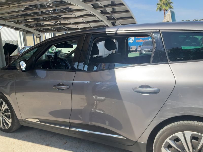 Renault Grand Scenic 1.3 TCe Business — zdjęcie 4