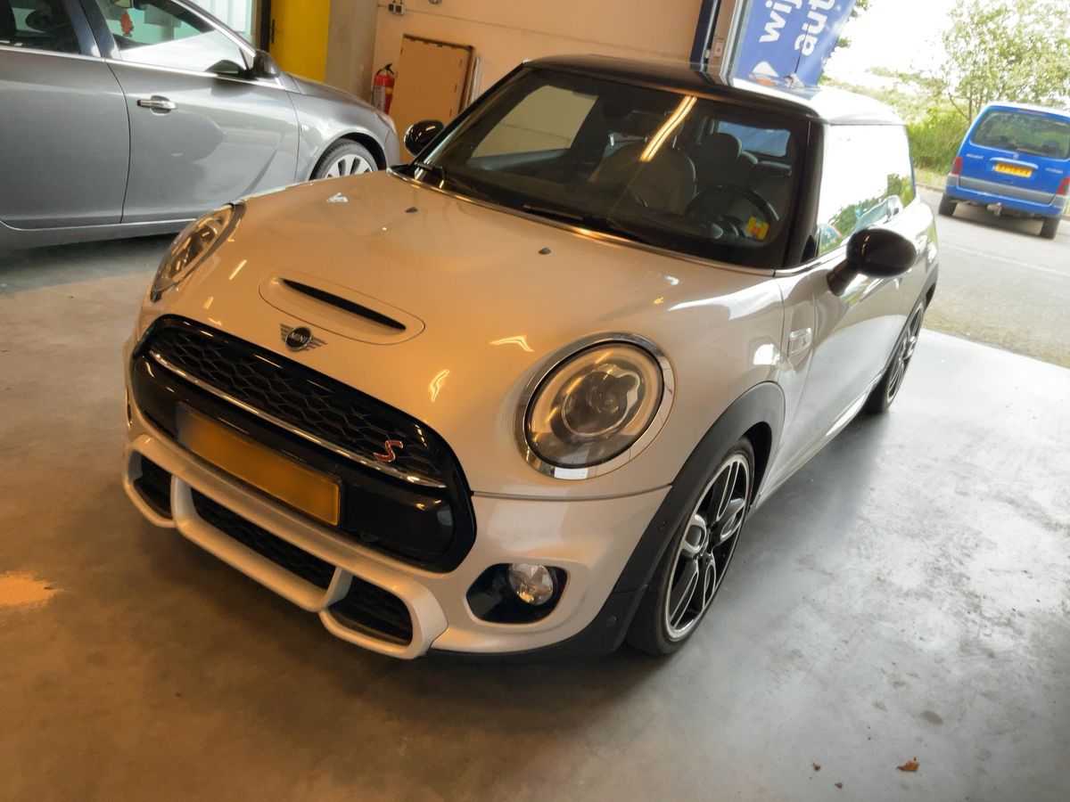 MINI Cooper 2015 — photo 1