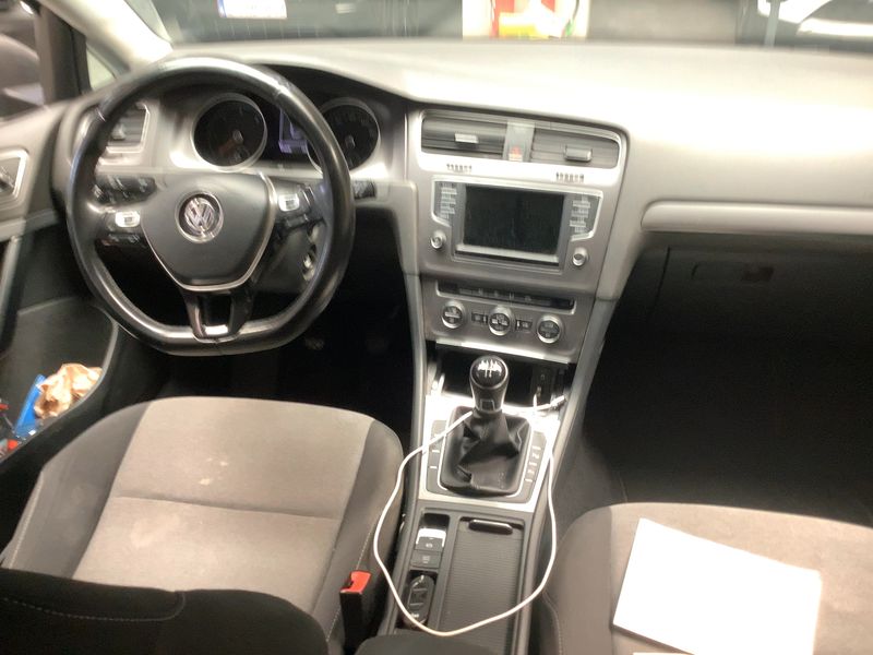 Volkswagen Golf VII 1.6 TDI Trendline BlueMotion Tech — zdjęcie 12