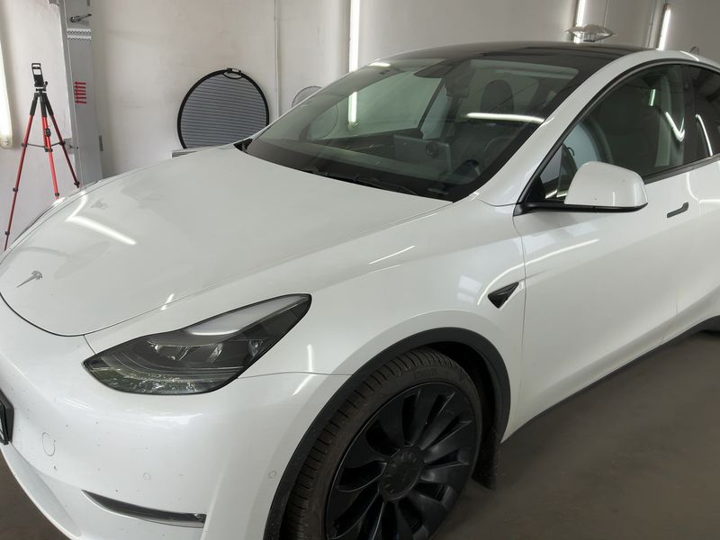 Tesla Model Y Performance Dual AWD AWD — zdjęcie 2