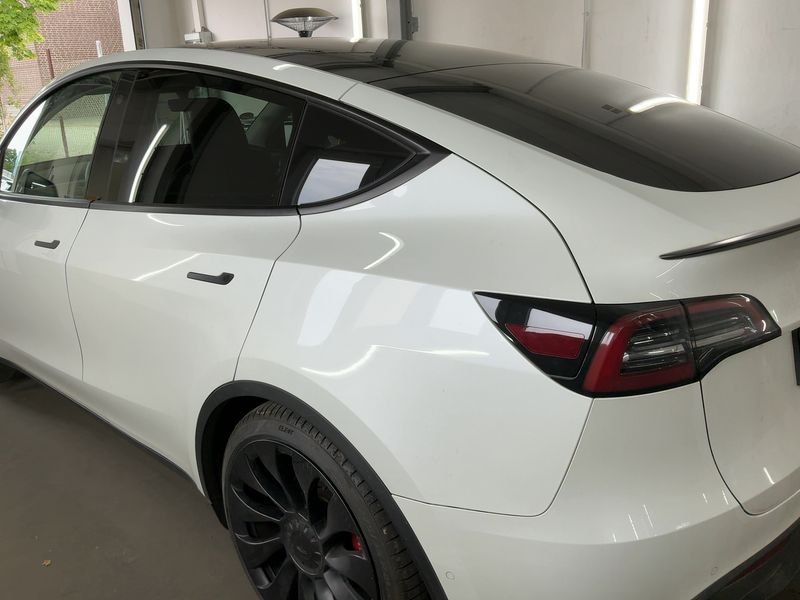 Tesla Model Y Performance Dual AWD AWD — zdjęcie 3
