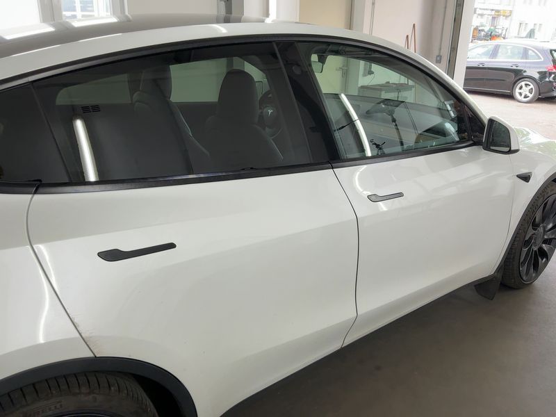Tesla Model Y Performance Dual AWD AWD — zdjęcie 7