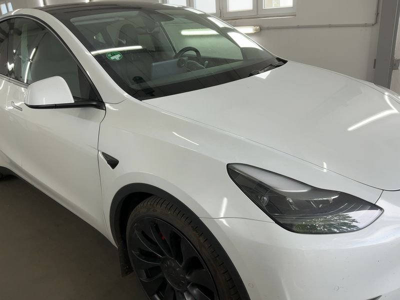 Tesla Model Y Performance Dual AWD AWD — zdjęcie 8