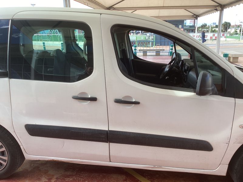 Peugeot Partner 1.6 HDi Access — zdjęcie 7