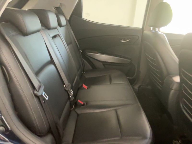 Ssangyong Tivoli 1.2 GDI Crystal 4x2 — zdjęcie 14