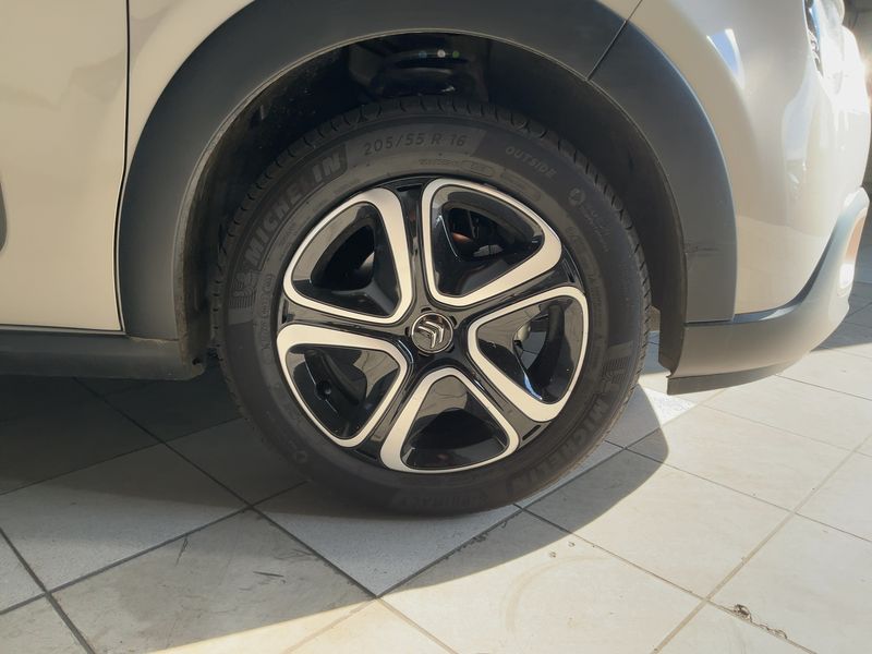 Citroen C3 1.2 PureTech C-Series 2023 – снимка 11