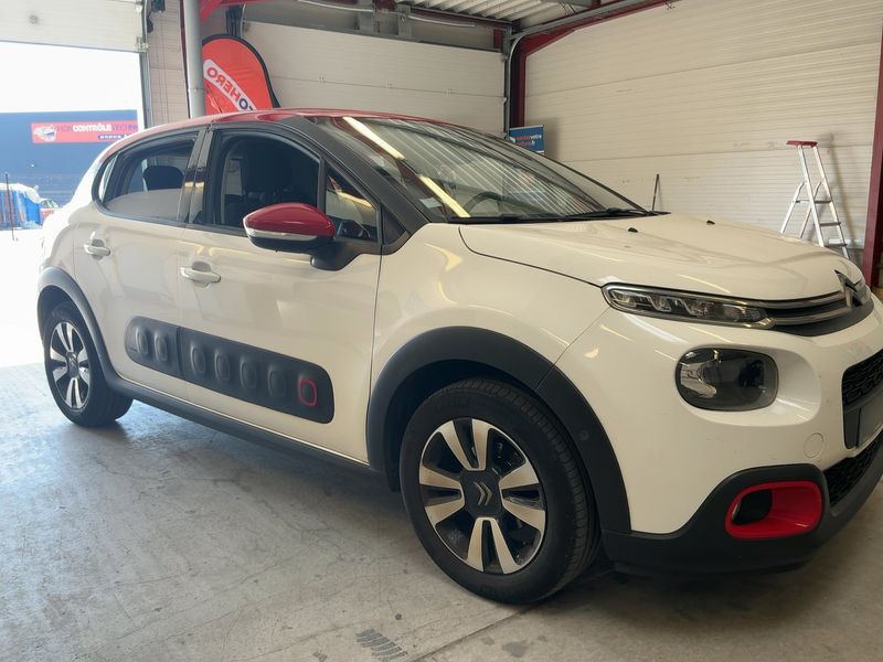 Citroen C3 1.2 PureTech Shine — zdjęcie 8