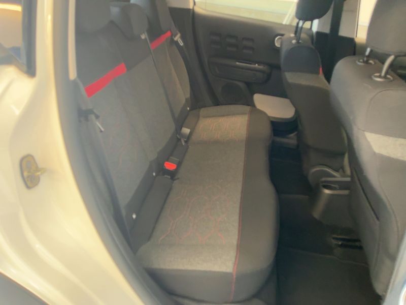 Citroen C3 1.2 PureTech Shine — zdjęcie 14