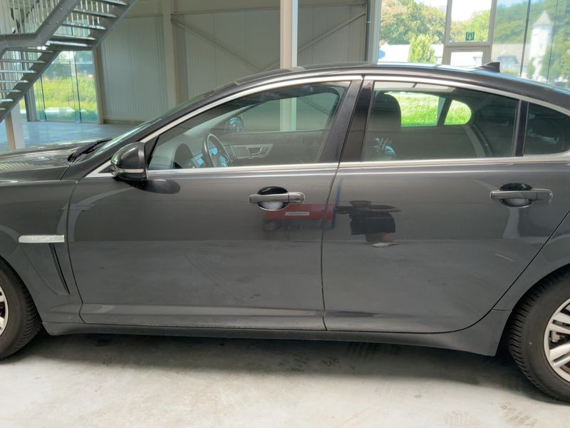 Jaguar XF 2.2 D Eco 2015 – снимка 4
