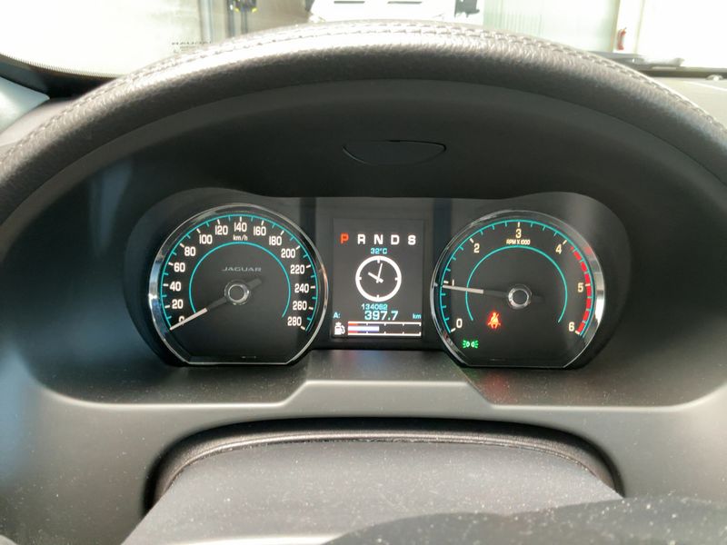 Jaguar XF 2.2 D Eco 2015 – снимка 18