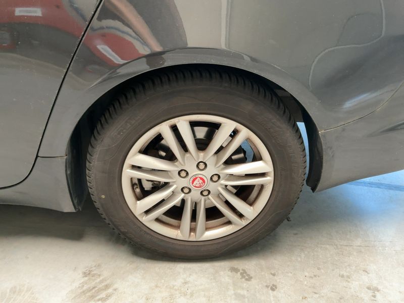 Jaguar XF 2.2 D Eco 2015 – снимка 5