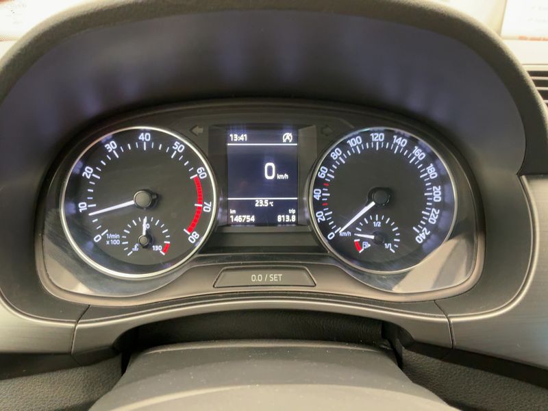 Skoda Fabia 1.2 TSI Joy — zdjęcie 13