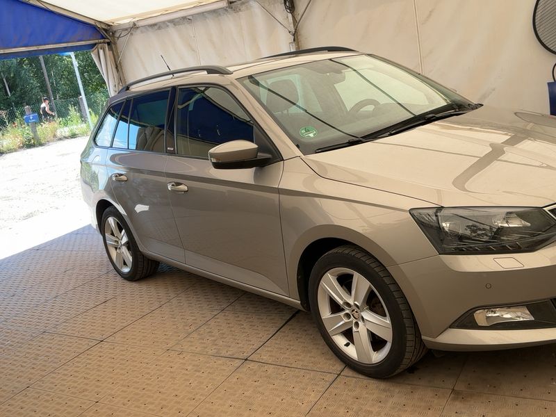 Skoda Fabia 1.2 TSI Joy — zdjęcie 8
