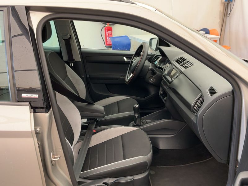 Skoda Fabia 1.2 TSI Joy — zdjęcie 11