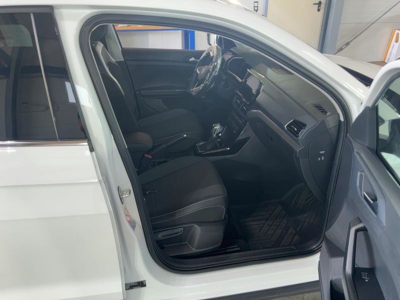 Volkswagen T-Cross 1.0 TSI Style — zdjęcie 11
