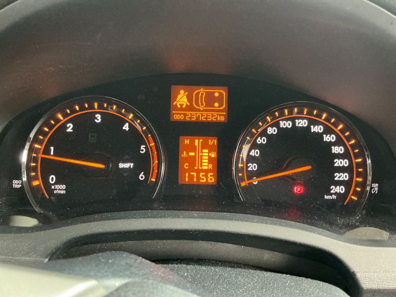 Toyota Avensis 2.0 D-4D Active — zdjęcie 4