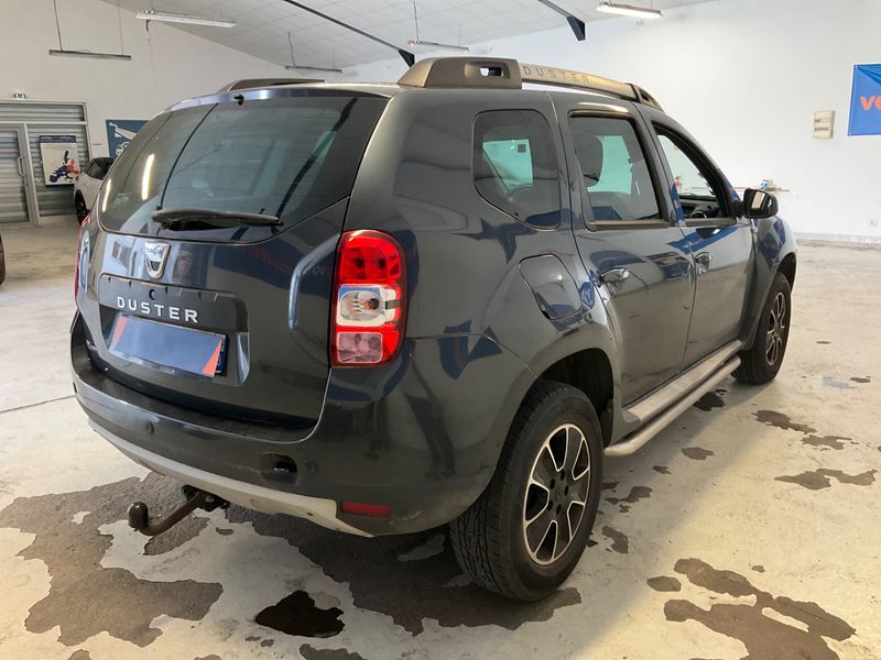 Dacia Duster 1.2 TCe SL Steel 4x2 2015 – снимка 2