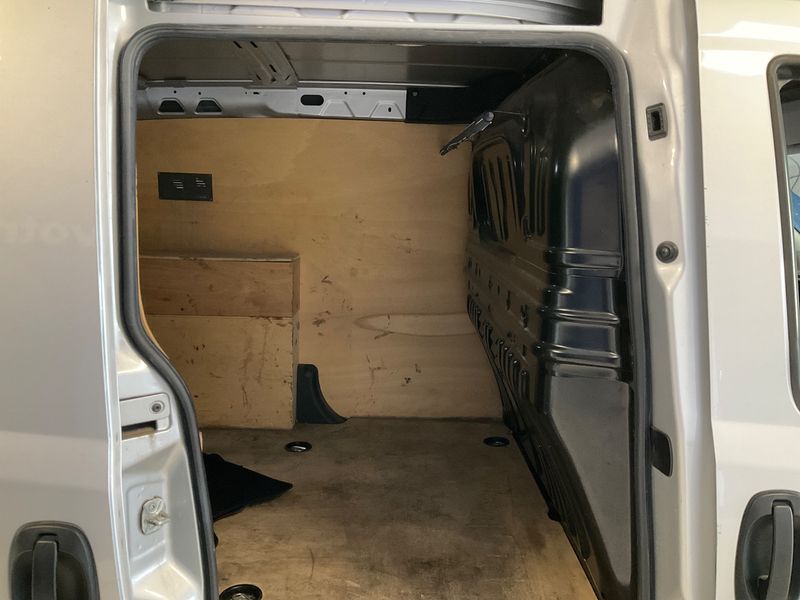 Fiat Doblo 1.6 JTDM Pro Lounge Fourgon — zdjęcie 14