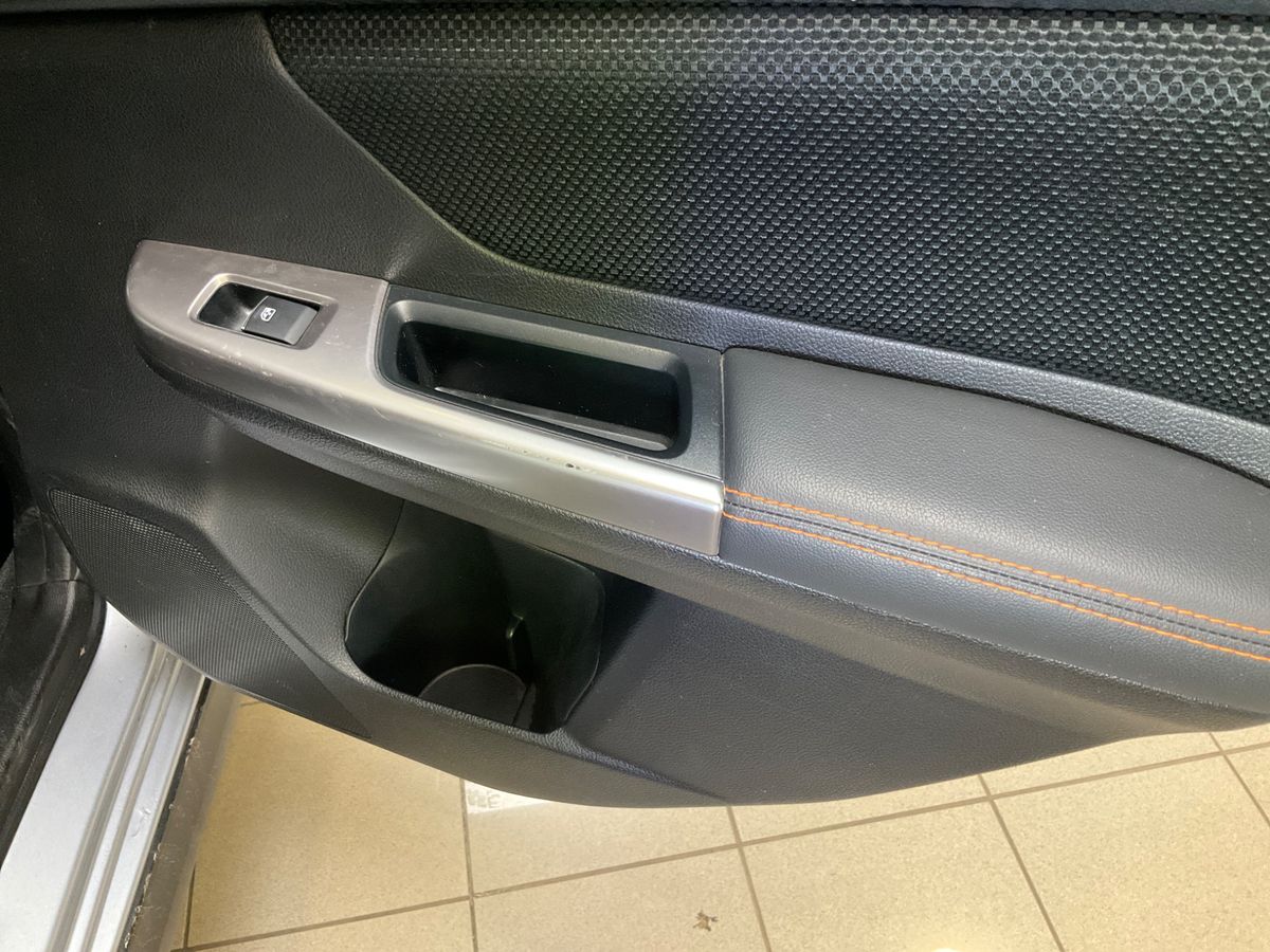 Subaru XV 2018 — photo 34