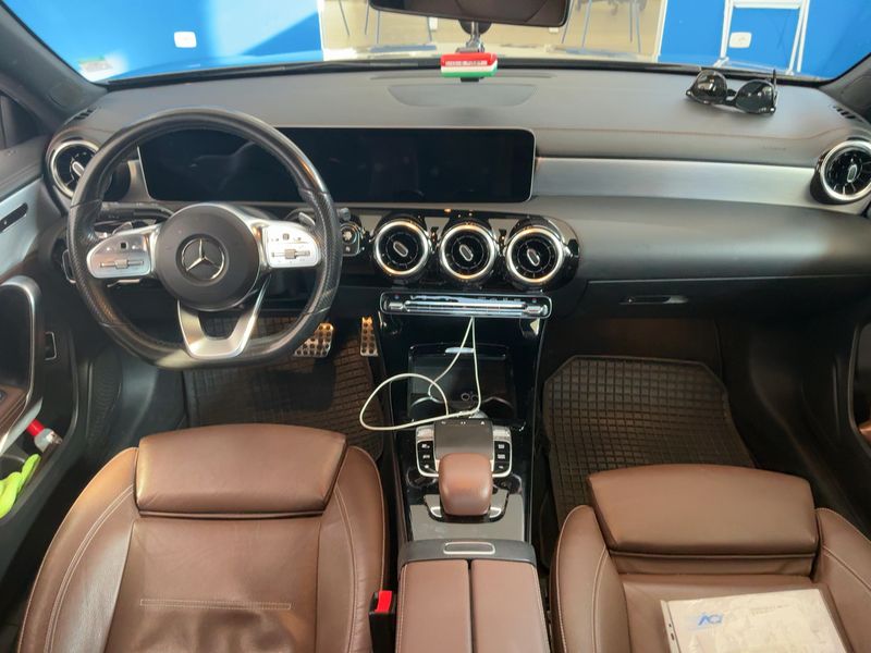 Mercedes-Benz A-Klasse Limousine A 180 d AMG Line — zdjęcie 12