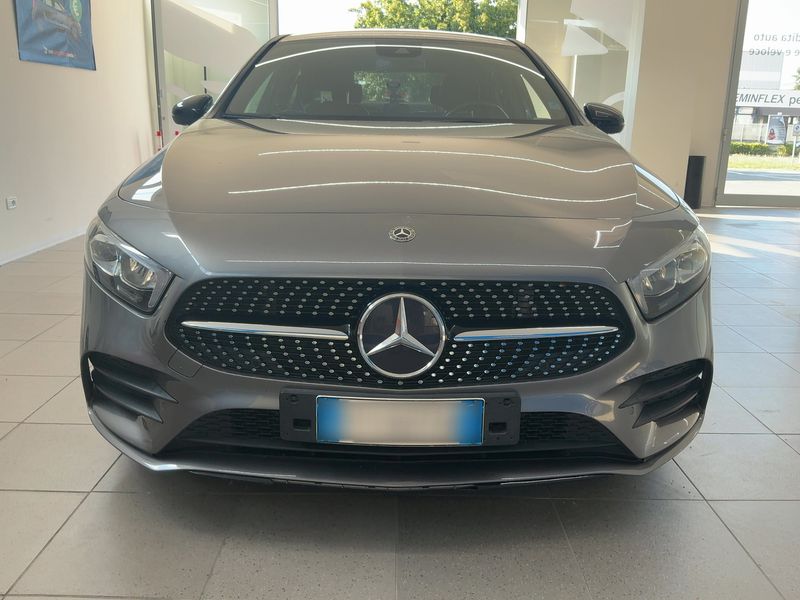 Mercedes-Benz A-Klasse Limousine A 180 d AMG Line — zdjęcie 9