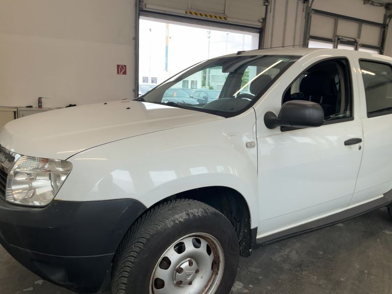 Dacia Duster 1.6 E85 4x2 2012 – снимка 2