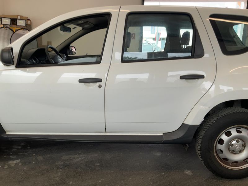Dacia Duster 1.6 E85 4x2 2012 – снимка 4